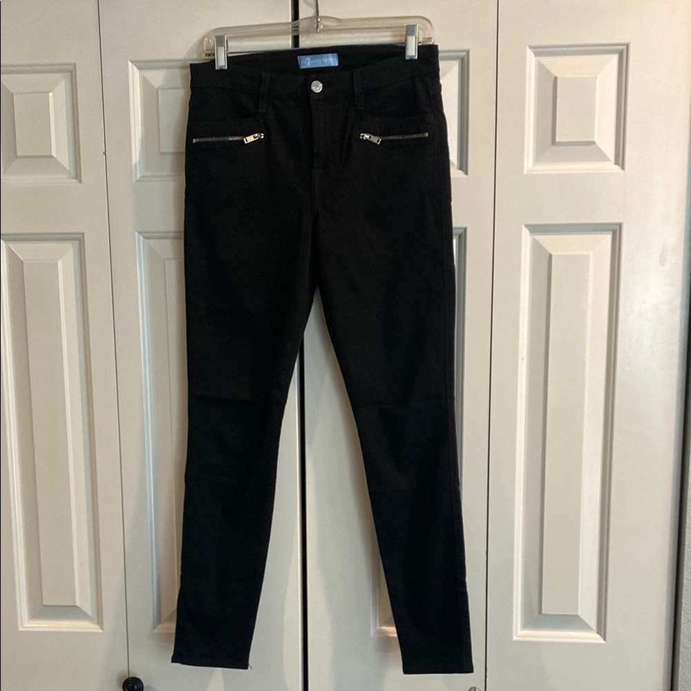 7 For All Mankind black skinny jeans size 28 with zipper pocket detail